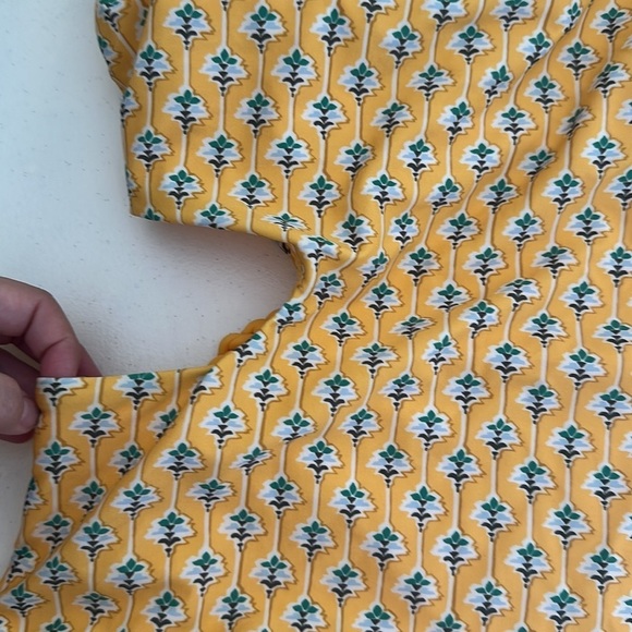 RHODE - Picture 3 of 7